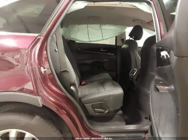 5XYPGDA34HG289707 2017 KIA SORENTO - Image 8