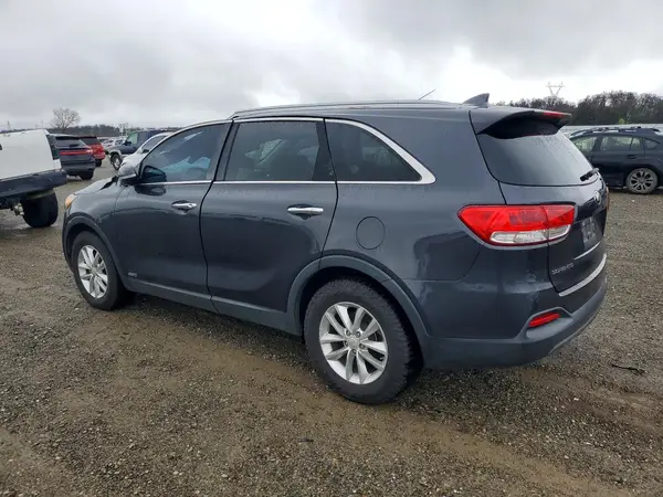 5XYPGDA34HG294518 2017 KIA SORENTO - Image 2
