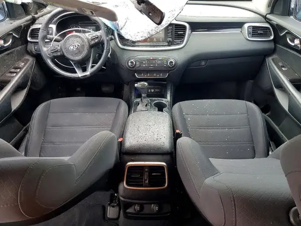 5XYPGDA34HG294518 2017 KIA SORENTO - Image 8
