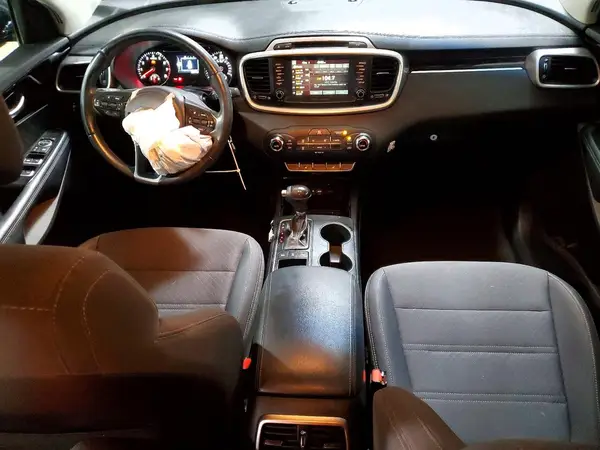 5XYPGDA34HG295880 2017 KIA SORENTO - Image 8
