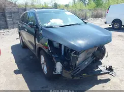 5XYPGDA34HG325685 2017 KIA SORENTO