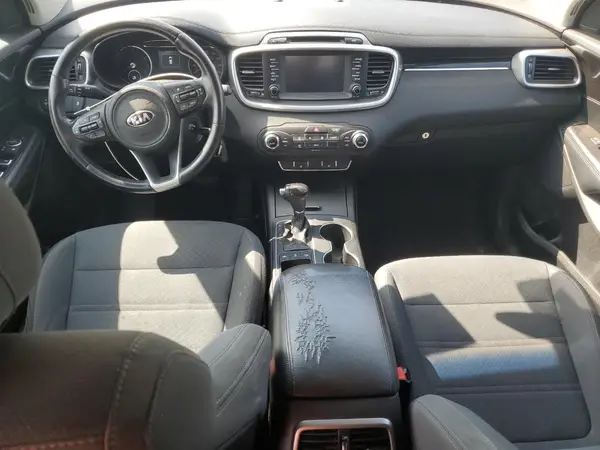 5XYPGDA34HG329249 2017 KIA SORENTO - Image 8