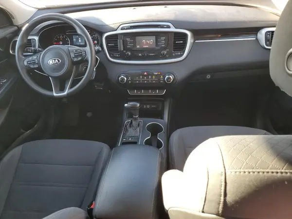 5XYPGDA34JG345098 2018 KIA SORENTO - Image 8