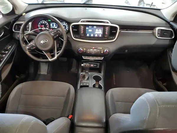 5XYPGDA34JG348082 2018 KIA SORENTO - Image 8