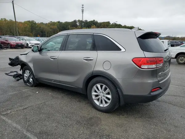 5XYPGDA34JG369143 2018 KIA SORENTO - Image 2
