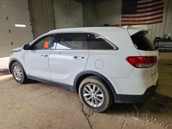 5XYPGDA34JG369191 2018 KIA SORENTO - Image 2