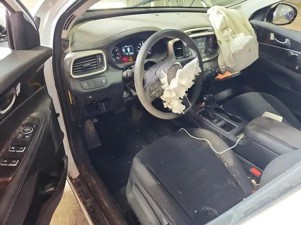 5XYPGDA34JG369191 2018 KIA SORENTO - Image 8