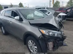 5XYPGDA34JG377260 2018 KIA SORENTO