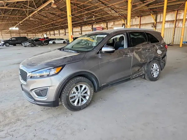5XYPGDA34JG401587 2018 KIA SORENTO - Image 1