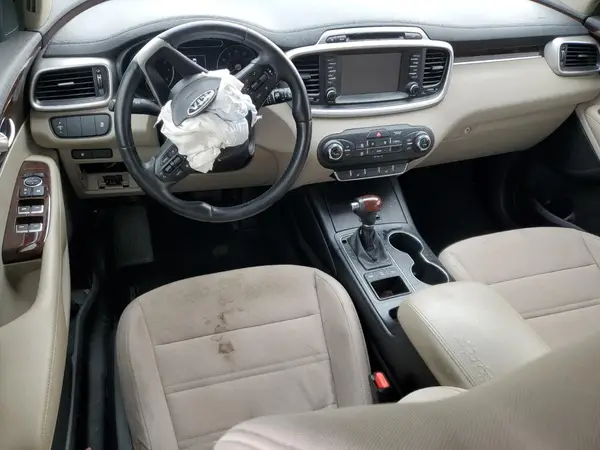 5XYPGDA34JG415649 2018 KIA SORENTO - Image 8