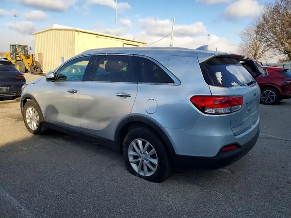 5XYPGDA34JG424514 2018 KIA SORENTO - Image 2