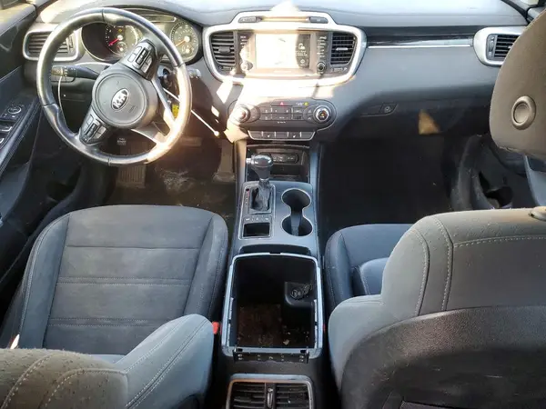 5XYPGDA34JG424514 2018 KIA SORENTO - Image 8