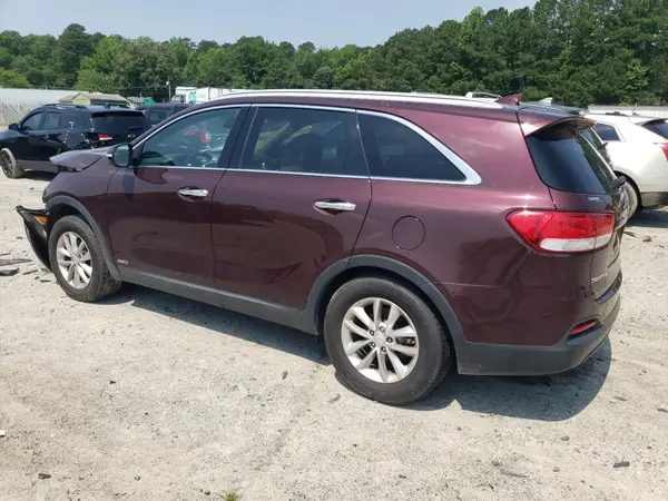 5XYPGDA34JG426036 2018 KIA SORENTO - Image 2