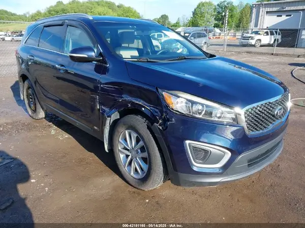 5XYPGDA34JG429485 2018 KIA SORENTO - Image 1
