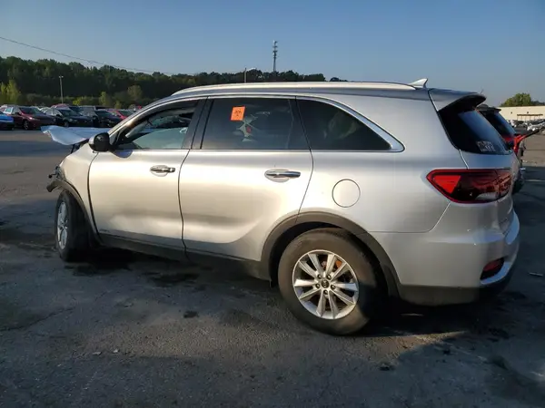 5XYPGDA34KG438074 2019 KIA SORENTO - Image 2