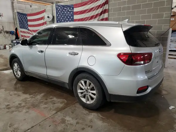 5XYPGDA34KG439354 2019 KIA SORENTO - Image 2
