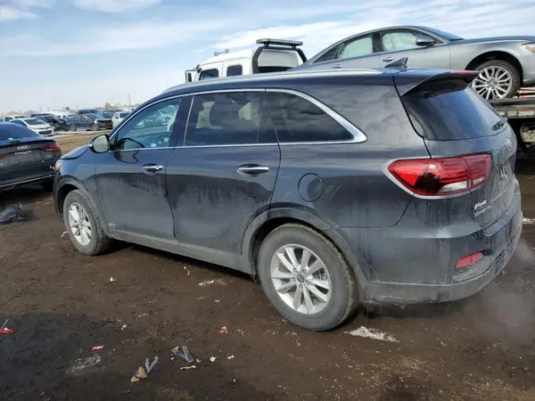 5XYPGDA34KG440570 2019 KIA SORENTO - Image 2