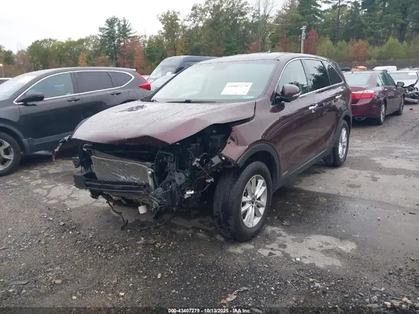 5XYPGDA34KG448765 2019 KIA SORENTO - Image 2