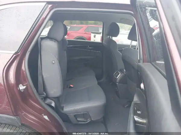 5XYPGDA34KG448765 2019 KIA SORENTO - Image 8
