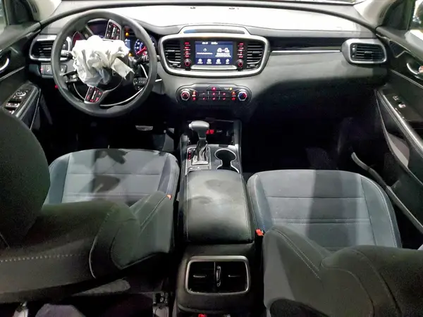 5XYPGDA34KG459586 2019 KIA SORENTO - Image 8
