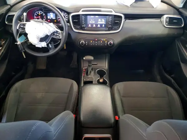 5XYPGDA34KG461676 2019 KIA SORENTO - Image 8