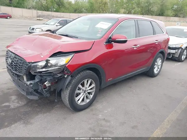 5XYPGDA34KG468420 2019 KIA SORENTO - Image 2