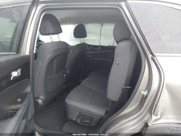 5XYPGDA34KG470569 2019 KIA SORENTO - Image 8