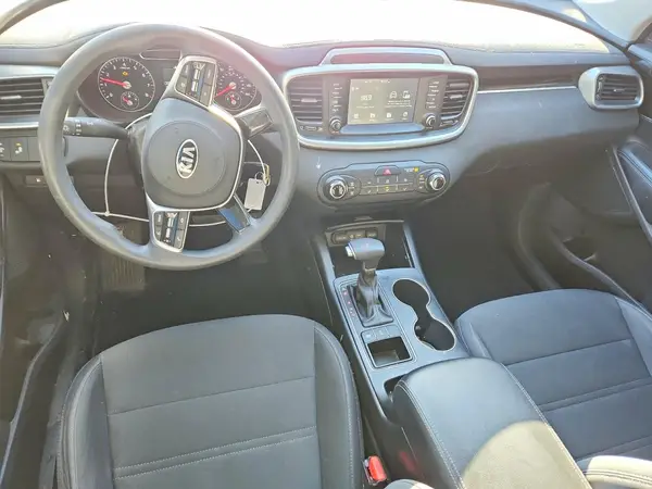 5XYPGDA34KG475030 2019 KIA SORENTO - Image 8
