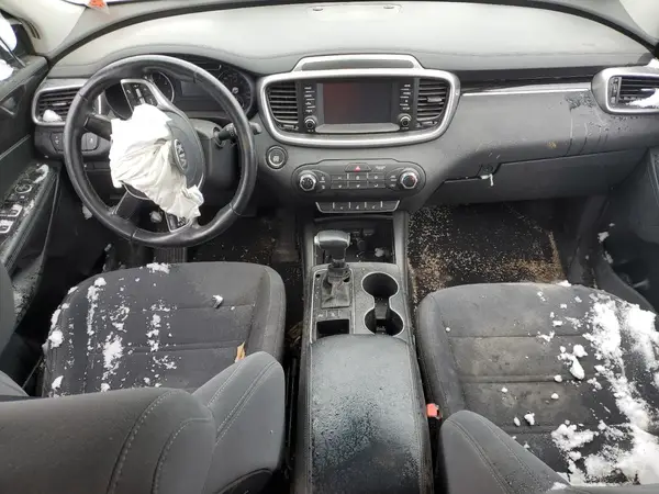 5XYPGDA34KG492572 2019 KIA SORENTO - Image 8