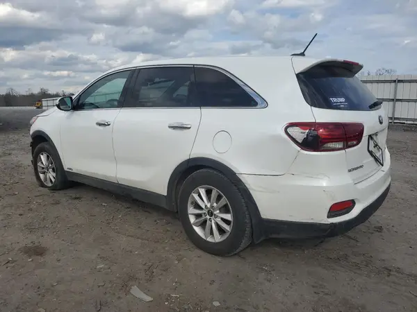 5XYPGDA34KG525215 2019 KIA SORENTO - Image 2