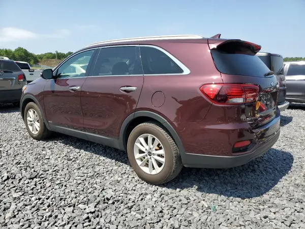 5XYPGDA34KG569327 2019 KIA SORENTO - Image 2