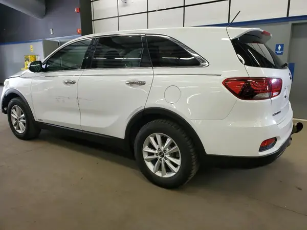 5XYPGDA34KG574575 2019 KIA SORENTO - Image 2