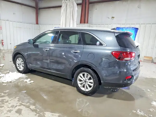 5XYPGDA34KG603797 2019 KIA SORENTO - Image 2