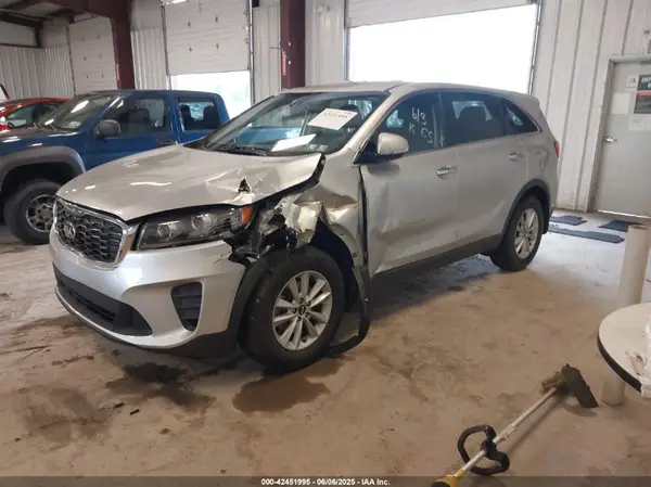 5XYPGDA34LG638597 2020 KIA SORENTO - Image 2