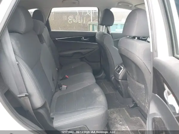 5XYPGDA34LG651995 2020 KIA SORENTO - Image 8