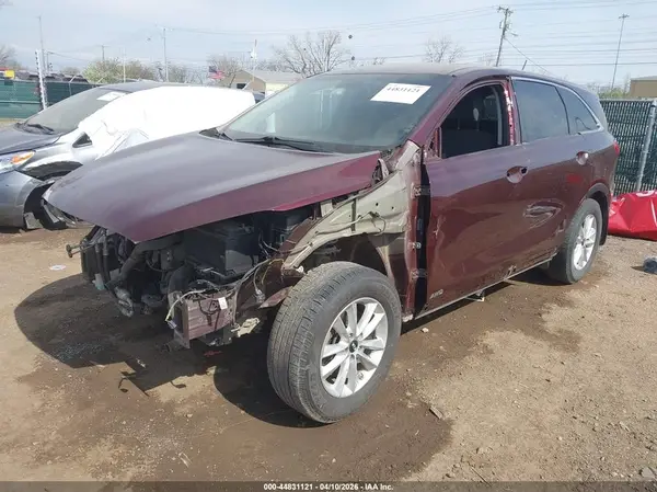 5XYPGDA34LG660440 2020 KIA SORENTO - Image 2