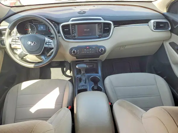 5XYPGDA34LG664875 2020 KIA SORENTO - Image 8