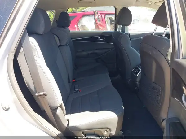 5XYPGDA34LG674001 2020 KIA SORENTO - Image 8