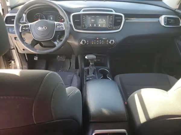 5XYPGDA34LG678565 2020 KIA SORENTO - Image 8