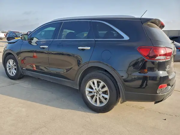 5XYPGDA34LG681174 2020 KIA SORENTO - Image 2