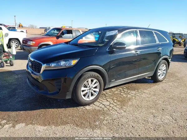 5XYPGDA34LG685533 2020 KIA SORENTO - Image 2