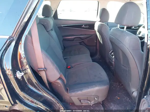 5XYPGDA34LG685533 2020 KIA SORENTO - Image 8
