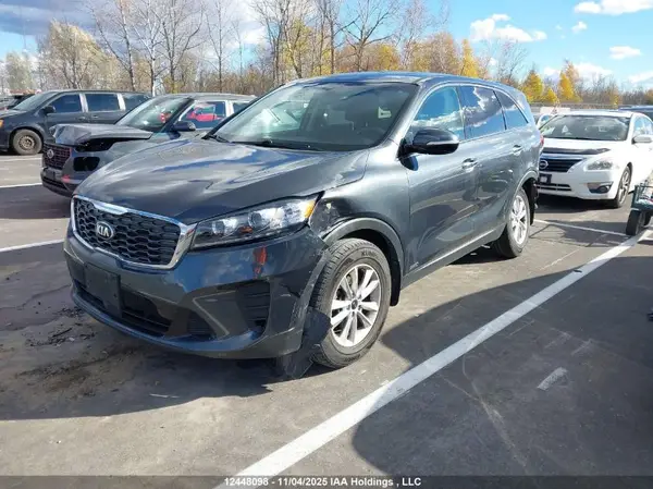 5XYPGDA34LG686925 2020 KIA SORENTO - Image 2