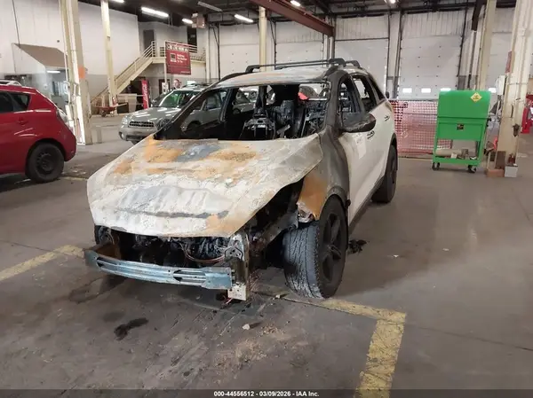 5XYPGDA35GG001658 2016 KIA SORENTO - Image 2