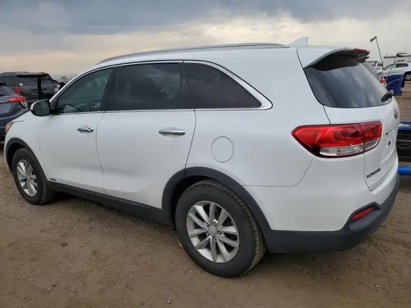 5XYPGDA35GG003975 2016 KIA SORENTO - Image 2