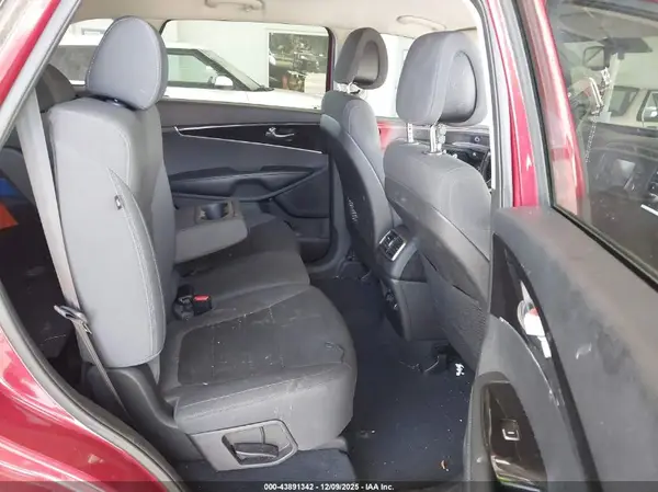 5XYPGDA35GG006388 2016 KIA SORENTO - Image 8