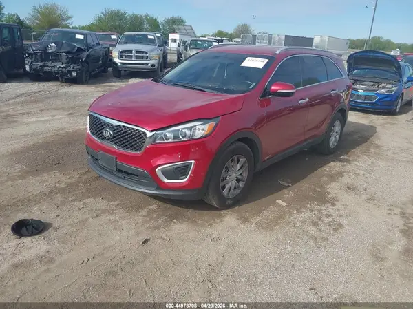 5XYPGDA35GG006732 2016 KIA SORENTO - Image 2