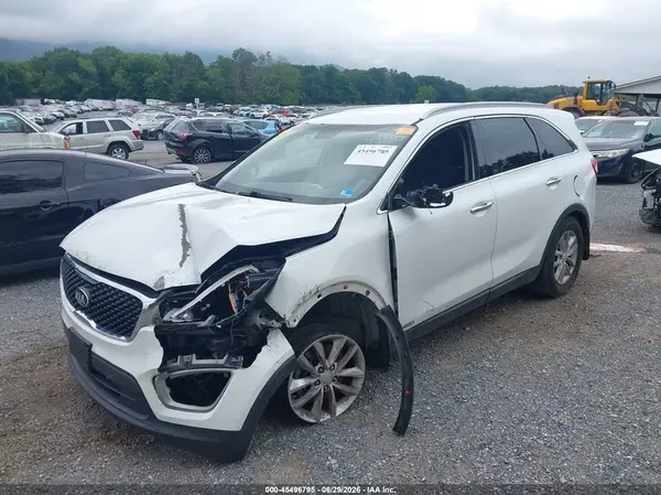 5XYPGDA35GG014958 2016 KIA SORENTO - Image 2
