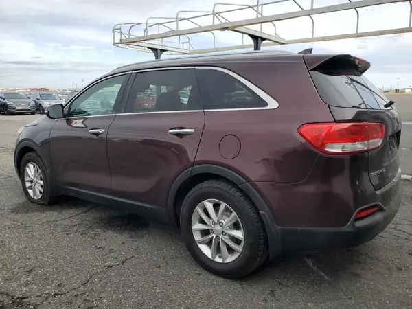 5XYPGDA35GG016595 2016 KIA SORENTO - Image 2