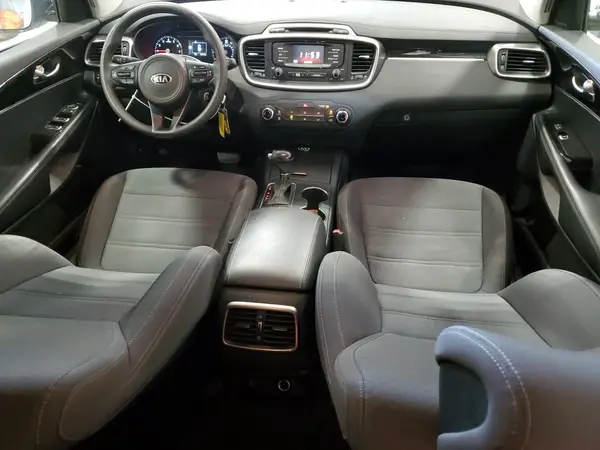 5XYPGDA35GG018427 2016 KIA SORENTO - Image 8